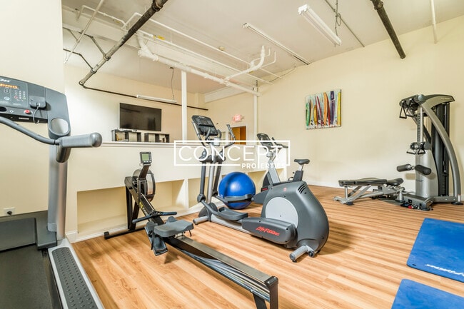 Foto del edificio - 123 Highland Ave