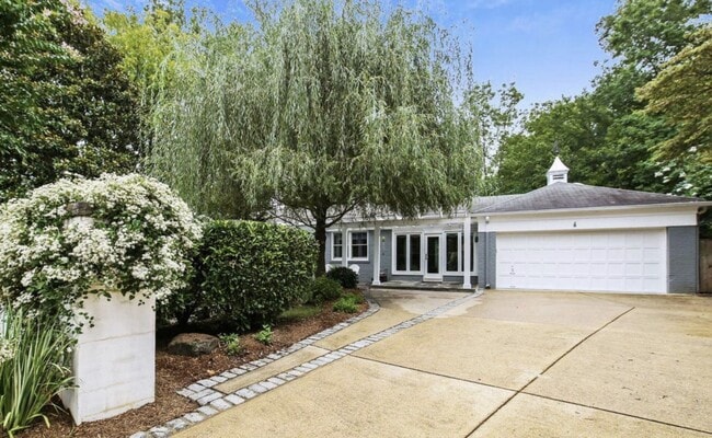 Elegant Chevy Chase Cul-de-Sac Home with Spacious Layout! - Elegant Chevy Chase Cul-de-Sac Home with Spacious Layout!