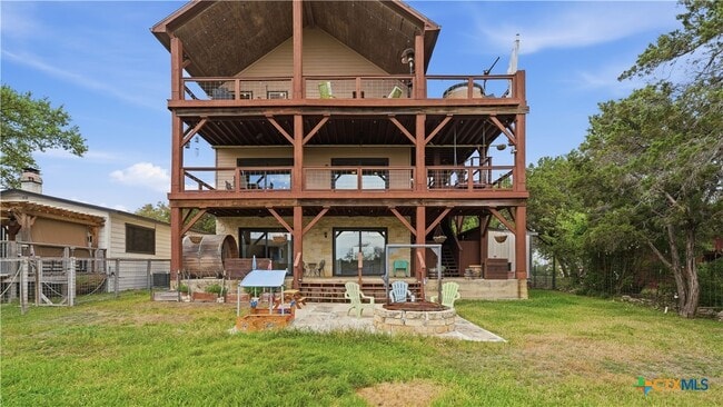 Foto del edificio - 628 Country Ln Dr