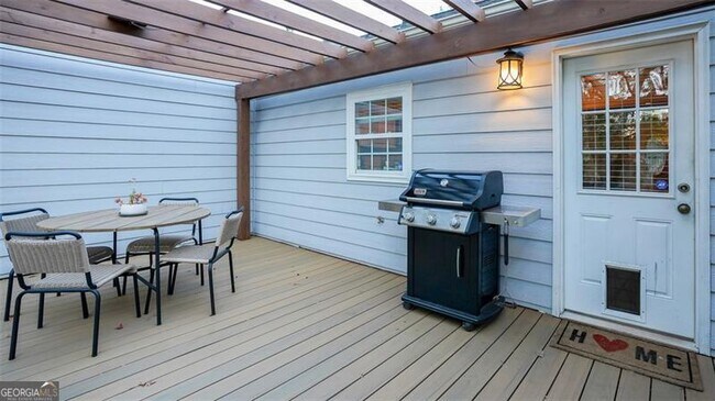 Foto del edificio - 819 Mercer St SE