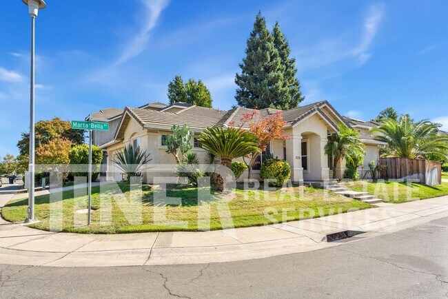 Foto del edificio - Spacious Willow Creek Home