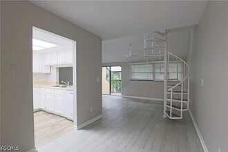 Building Photo - 8805 Lateen Ln