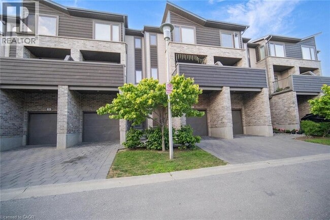 Photo du bâtiment - 1960 Dalmagarry Rd