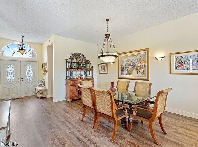 Building Photo - 6027 NW 73rd Ct