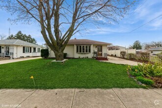 Building Photo - 6611 51st Ave