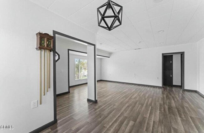 Foto del edificio - 269 Sheppard Rd