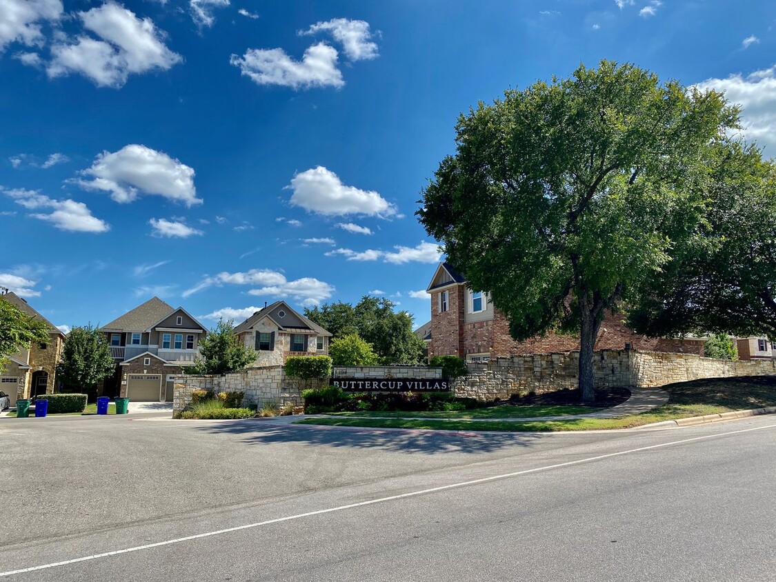 Primary Photo - 3 Bedroom, 2.5 Bathroom Home in Cedar Park!