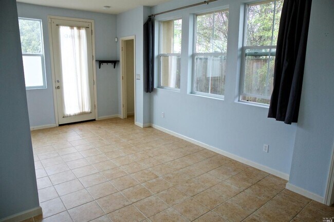 Foto del edificio - 2380 Chanate Rd