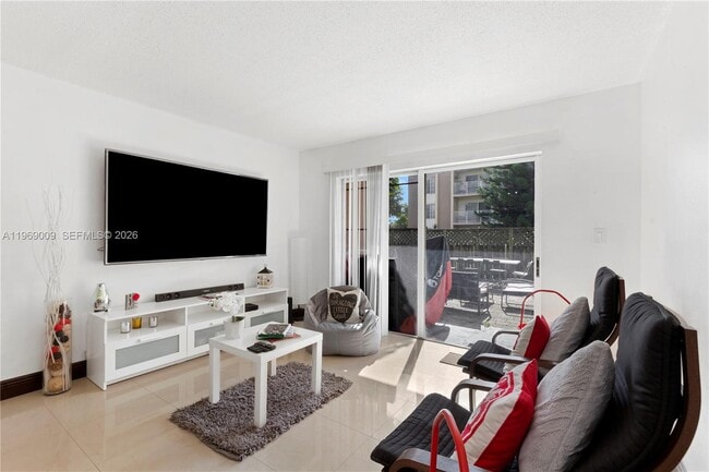 Foto del edificio - 4910 NW 79th Ave