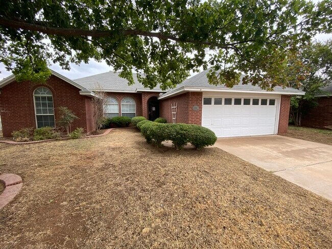 Foto del edificio - 4 bed 2 bath home in Northgate