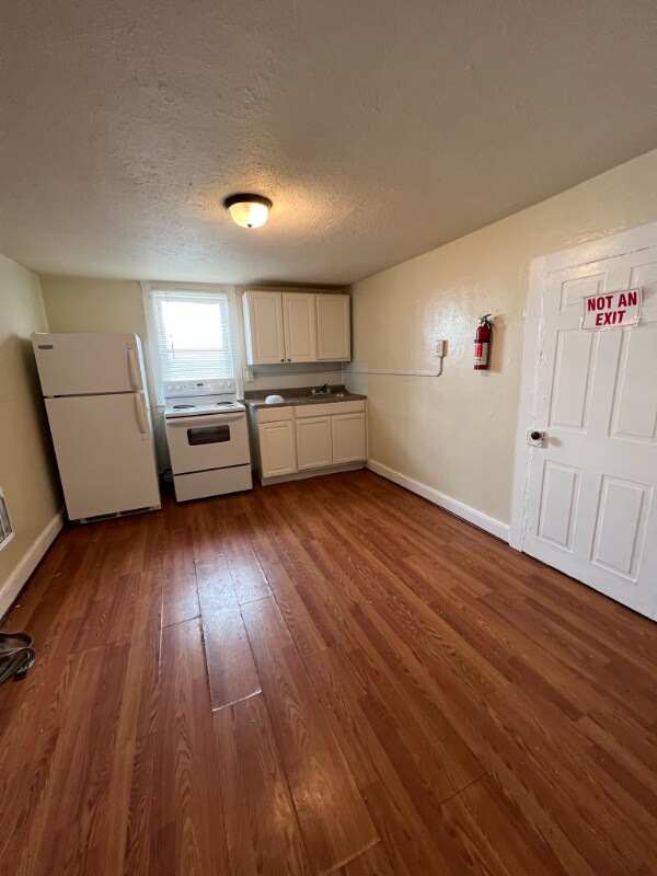 Foto principal - 116-118 S Raleigh St