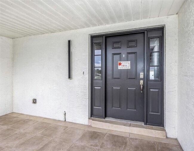 Foto del edificio - 4030 Fieldgreen Pl