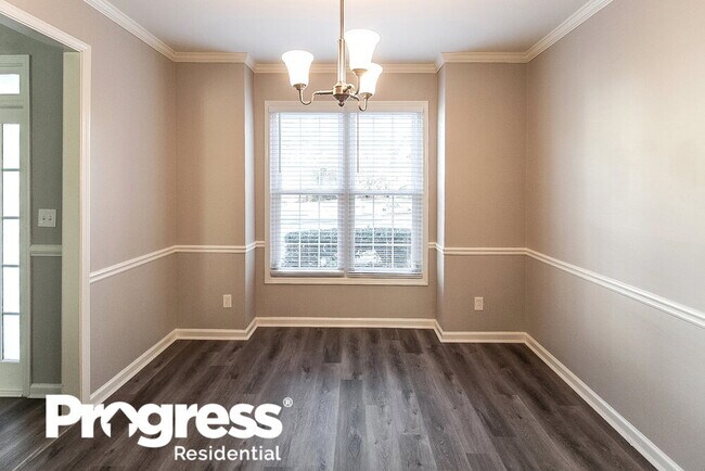Building Photo - 3200 Goldmist Dr