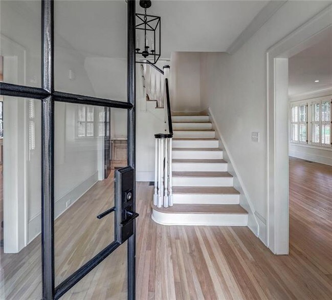 Building Photo - 278 Rumson Rd NE