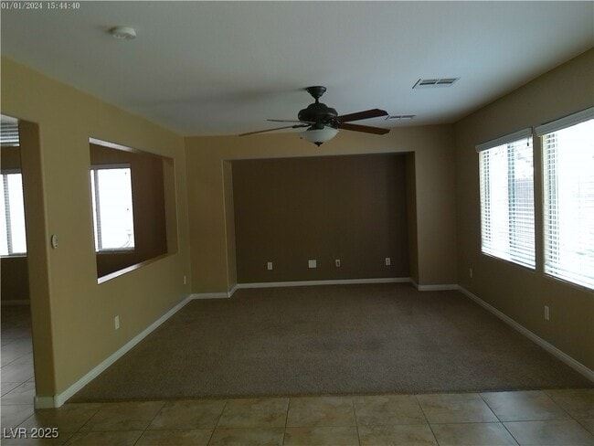Foto del edificio - 7051 Oakwood Pines Ct