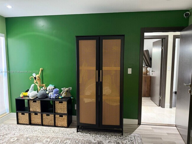 Foto del edificio - 3520 N 32nd Ter