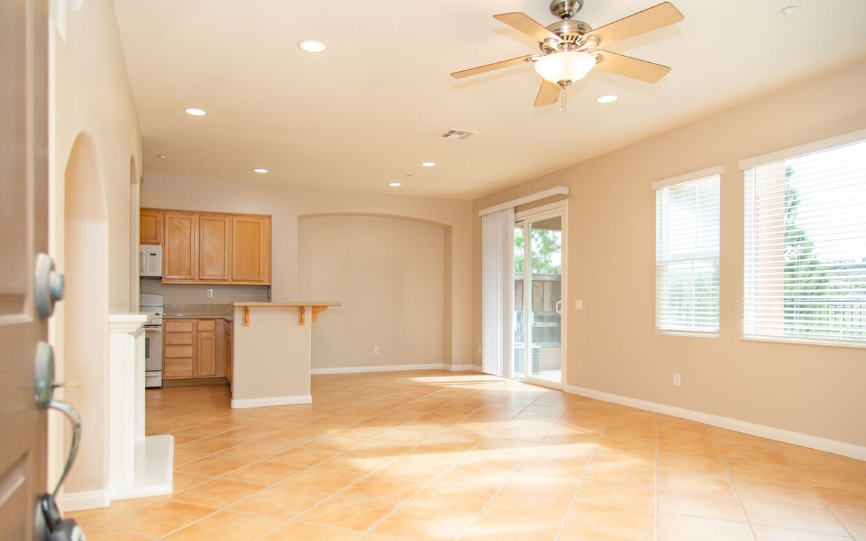 Primary Photo - Beautiful 3 Bedroom Home in San Elijo!