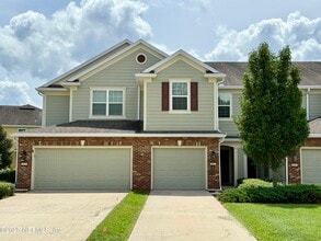 Building Photo - 6812 Roundleaf Dr