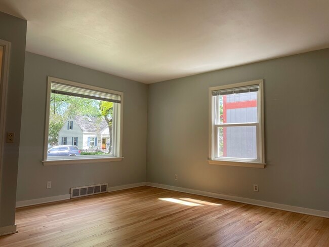 Building Photo - 2925 Stevens St