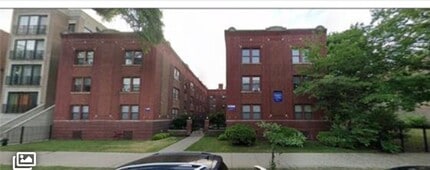 Building Photo - 3607 S King Dr