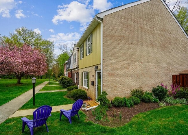 Building Photo - Bethany Court