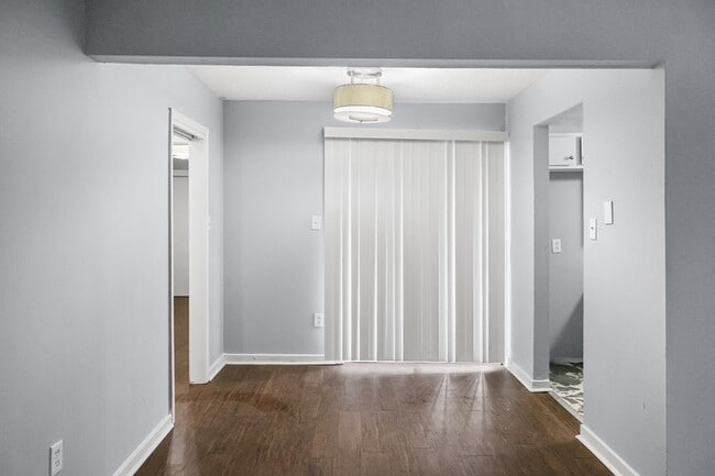 Building Photo - 225 W McDowell Rd