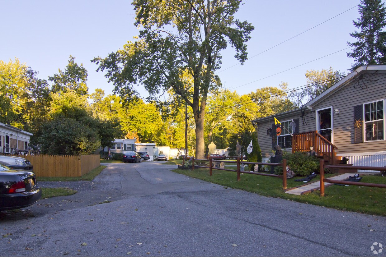 1094 Route 9, Fishkill, NY 12524 Apartments in Fishkill, NY