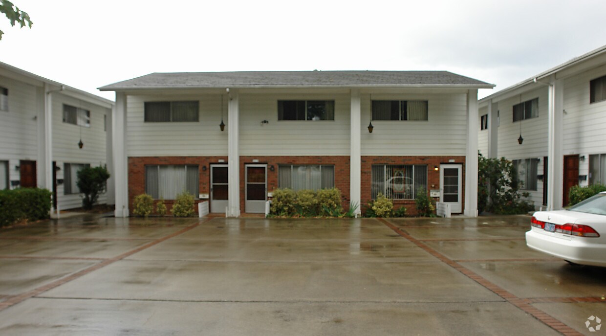Building Photo - Southern Belle