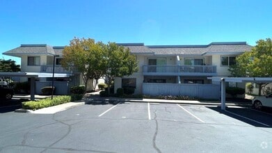 Building Photo - 118 Chatham Ct