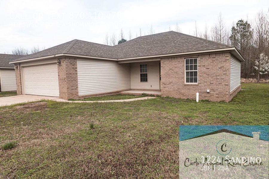 Primary Photo - Spacious 3 bedroom/2 bath home - Jonesboro