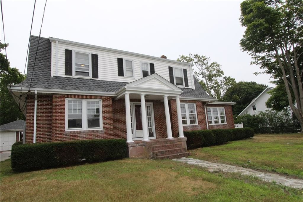 Primary Photo - 137 W Main Rd
