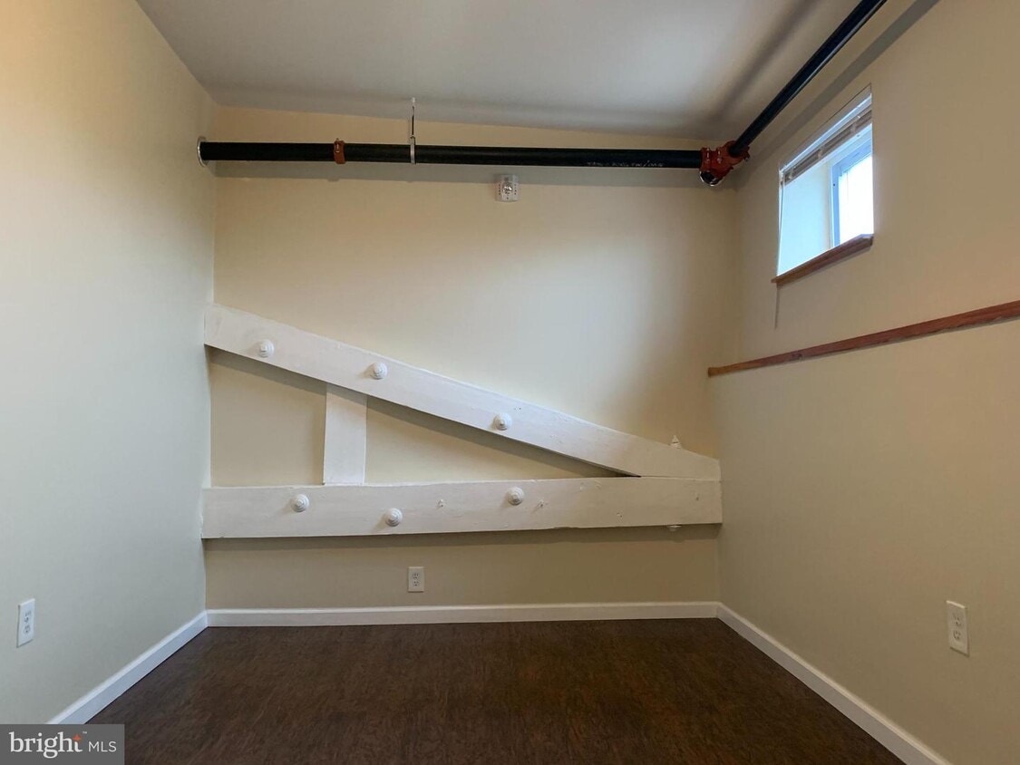2152 E Dauphin St Unit 3B, Philadelphia, PA 19125 Room for Rent in