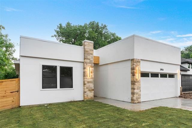 Building Photo - 3904 De Maggio St