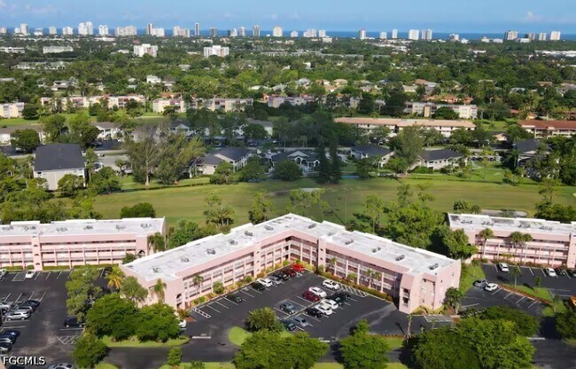 Foto del edificio - 170 Turtle Lake Ct
