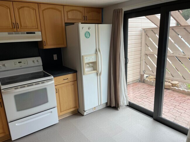 Foto del edificio - 113 Sherwood Cir