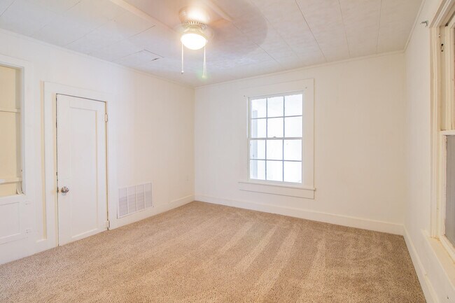 Foto del edificio - 305 E Lubbock St