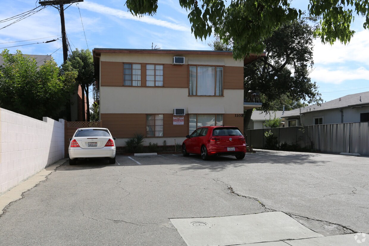 Building Photo - 110 S Belmont St