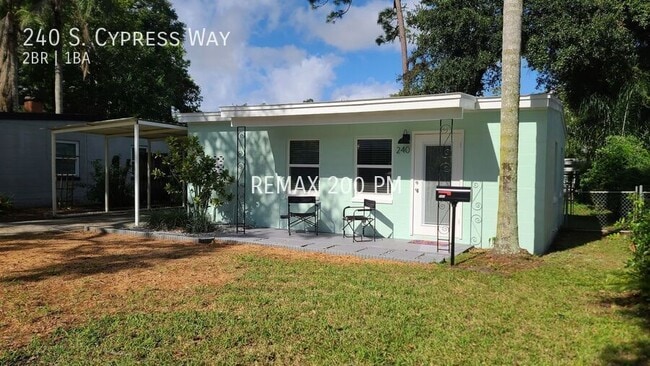 Photo - 240 S Cypress Way House