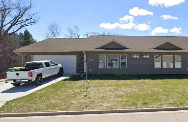 Primary Photo - 1205 Salem Dr