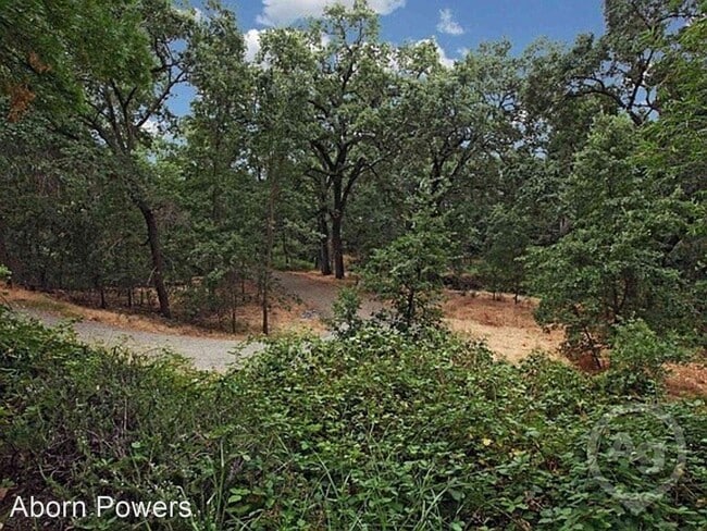 Building Photo - 5761 Shannon Bay Dr