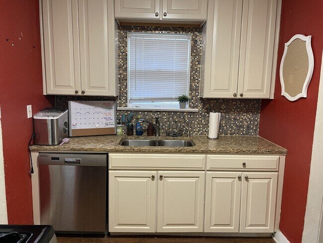 Foto del edificio - 2706 22nd St