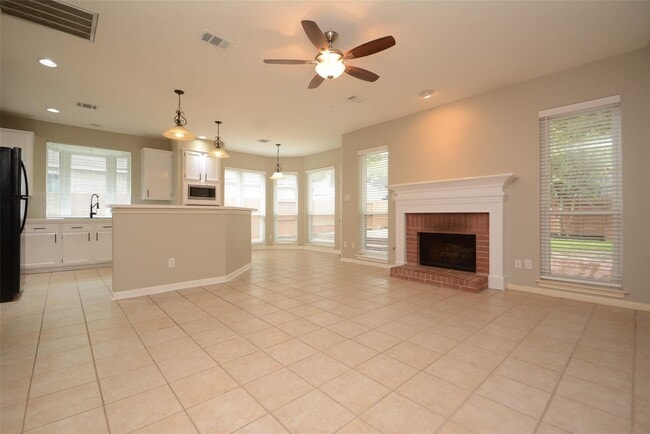 Foto del edificio - 5327 Willow Knoll Ct
