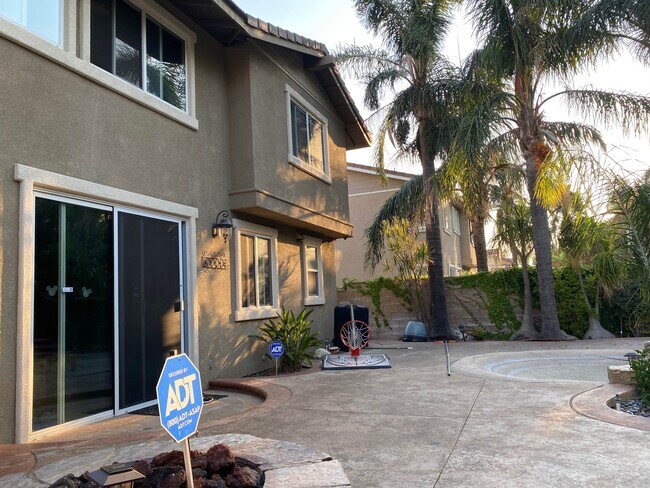 Building Photo - 12246 Chicory Ct