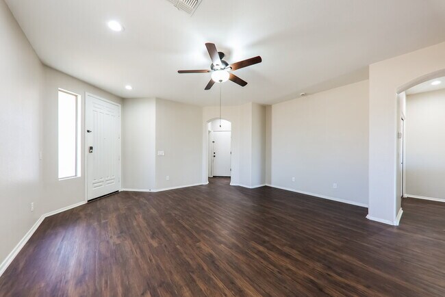 Foto del edificio - 8724 N 57th Dr