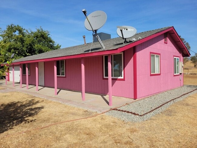 Building Photo - 2571 Plumas Arboga Rd