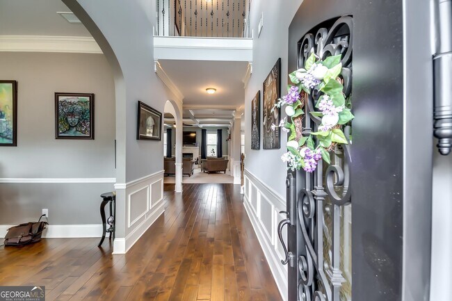 Building Photo - 2216 Golden Eagle Dr