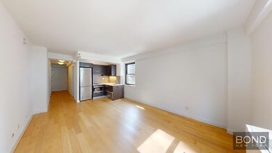 Building Photo - 222 E 39th St