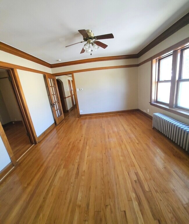 Foto del edificio - 2258 N Laramie Ave