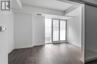 Building Photo - 115 Blue Jays Way
