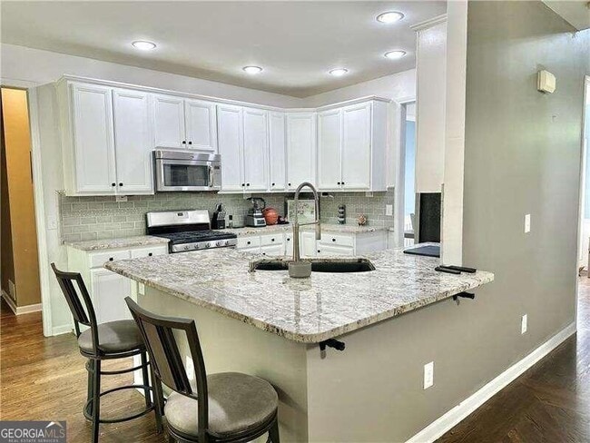 Building Photo - 3338 Hackmatack Dr NW